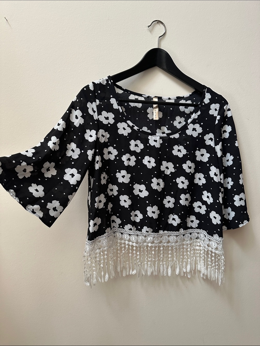 NWOT Black Floral Fringe Cropped Blouse with White Tassel Trim